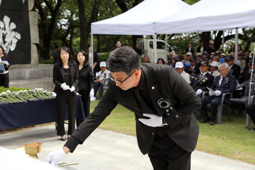 '제71회 현충일 추념식' 게시글의 사진(3) '2026-06-06 제71회 현충일 추념식(현산공원 충혼탑) (3).jpg'