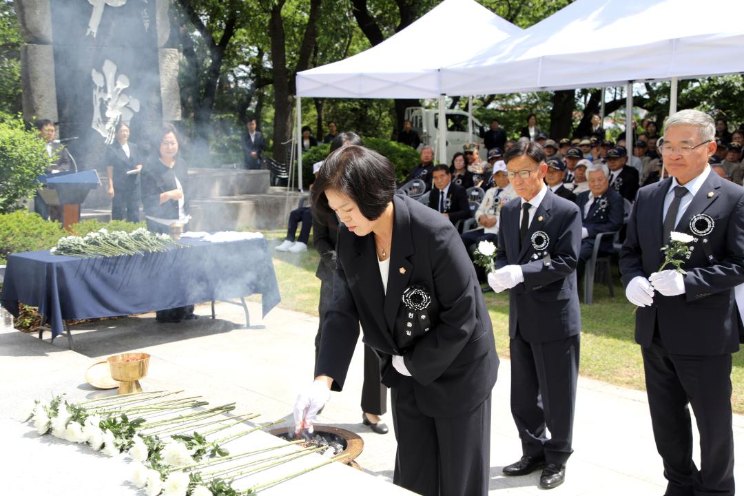 '제71회 현충일 추념식' 게시글의 사진(6) '2026-06-06 제71회 현충일 추념식(현산공원 충혼탑) (6).jpg'