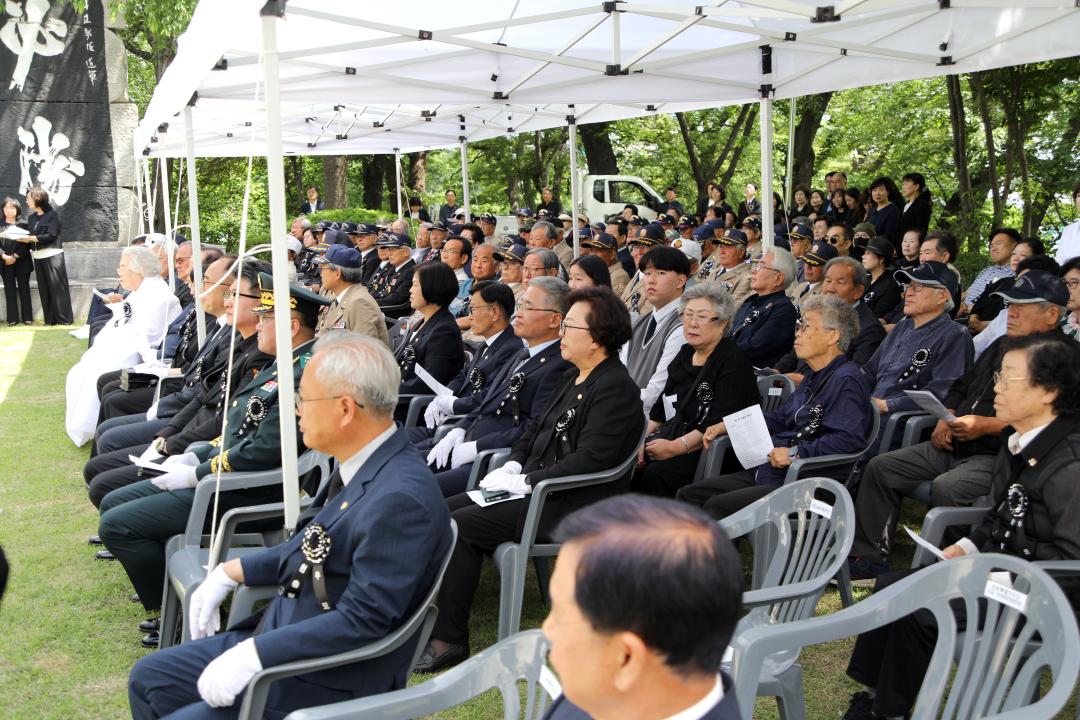 '제71회 현충일 추념식' 게시글의 사진(8) '2026-06-06 제71회 현충일 추념식(현산공원 충혼탑) (8).jpg'