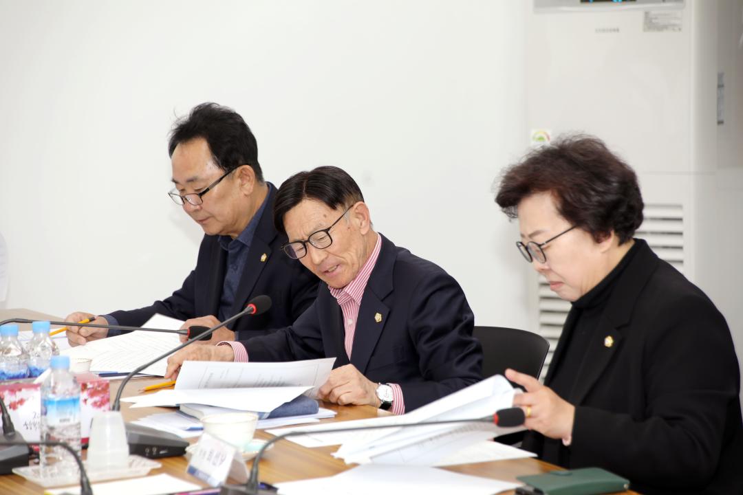'집행부와의 의원간담회' 게시글의 사진(4) '2026-04-06 집행부와의 의원간담회(1층 회의실) (4).jpg'